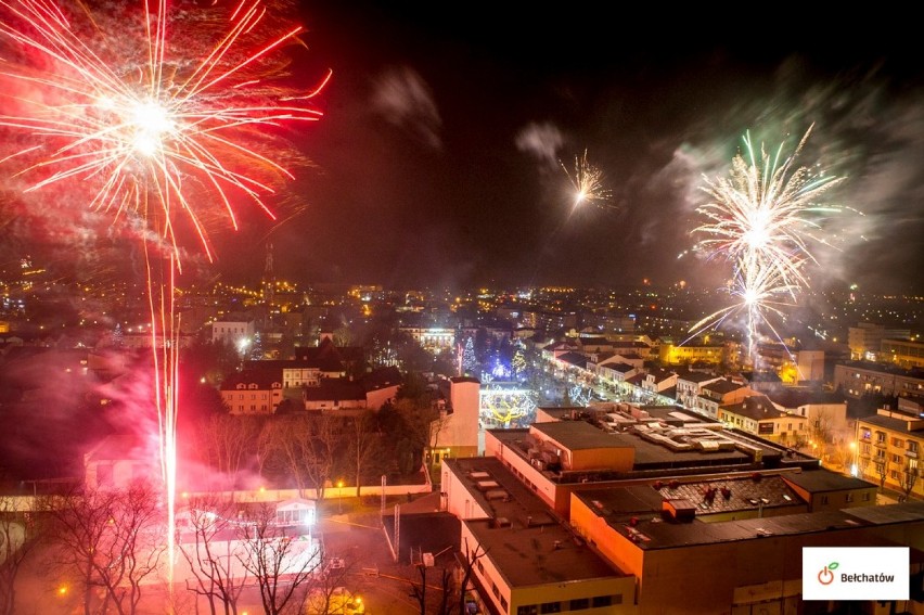 Sylwester w Bełchatowie pod gołym niebem. Fajerwerki, życzenia, zwyczaje i przesądy