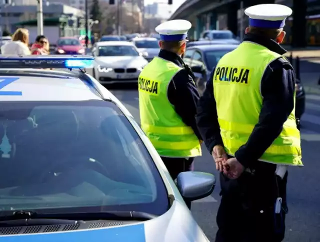 Pierwszym i jak dotąd jedynym kierowcą w Toruniu i powiecie toruńskim, któremu policjanci - na mocy nowego prawa - zatrzymali samochód, był pijany kierowca BMW w Toruniu. Miał 2 promile alkoholu (to dane aktualne na dzień 12 kwietnia).