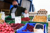 Ile kosztują warzywa i owoce  w Toruniu? Mamy ceny z trzech różnych targowisk