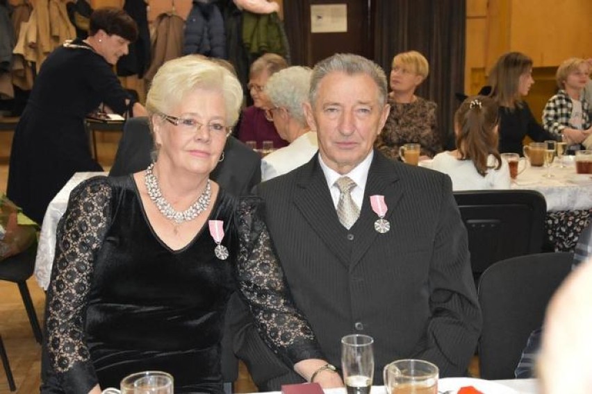 50 lat małżeństwa ośmiu par z Rogoźna [ZDJĘCIA]