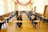 OKE Łódź szuka osób, które napiszą zadania na maturę i test ósmoklasisty