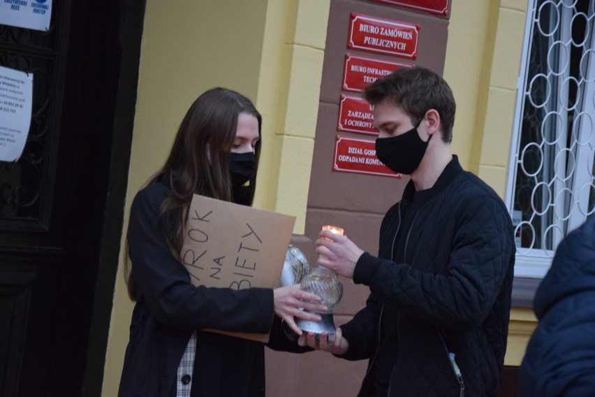 Ogólnopolski strajk kobiet w Zduńskiej Woli. Tak protestowały przed rokiem 