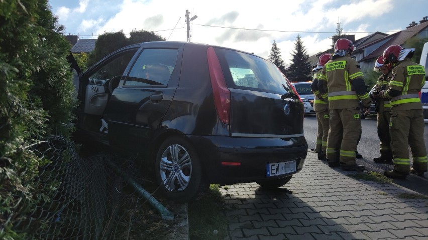 Zderzenie dwóch aut na skrzyżowaniu ulic Żródlanej i Polnej...