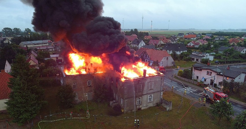 Pożar budynku w Dygowie, przy ul. Kołobrzeskiej