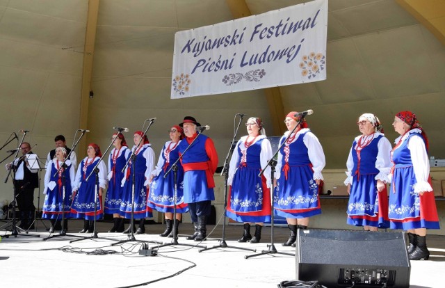 Odbył się 10. Kujawski Festiwal Pieśni Ludowej. Wystąpiło 13 zespołów folklorystycznych z Kujawsko-Pomorskiego i Wielkopolski. Wygrał zespół Melodia ze Złej Wsi Małej