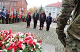 Narodowe Święto Niepodległości w Sztumie. Po mszy mieszkańcy przeszli pod Pomnik Rodła, gdzie odbyła się patriotyczna uroczystość