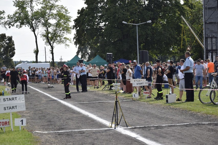 Zmagania strażaków ochotników z powiatu skierniewickiego