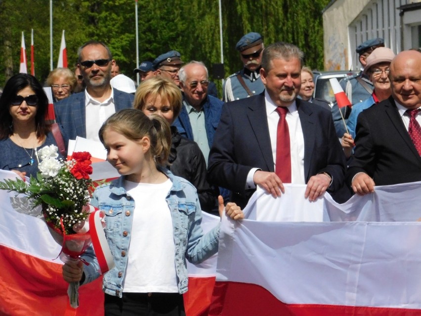 Obchody Święta Flagi w Koszalinie. Biało-czerwona łączy pokolenia [ZDJĘCIA, WIDEO]