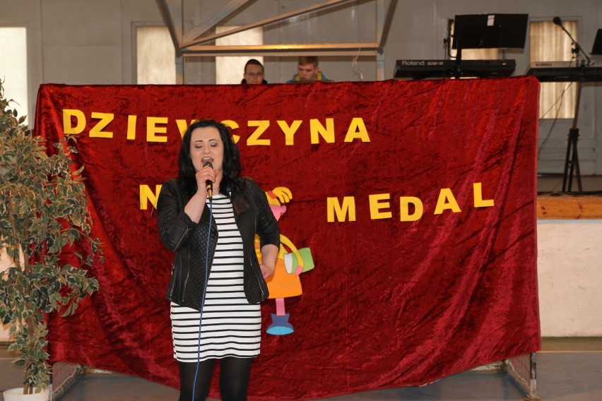 Szkolny Konkurs Dziewczyna na medal.