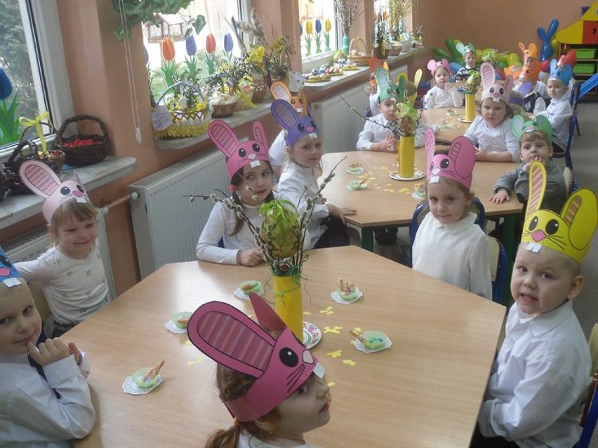 Wizyta Zajączka Wielkanocnego w Przedszkolu w Świętej [ZDJĘCIA]
