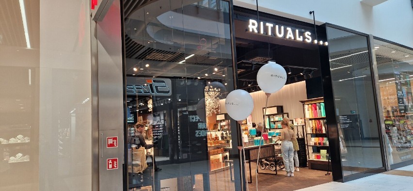 W Gliwicach otwarto pierwszy sklep Rituals. Były duże kolejki przed wejściem! Sprawdź ofertę, produkty i ceny. ZDJĘCIA