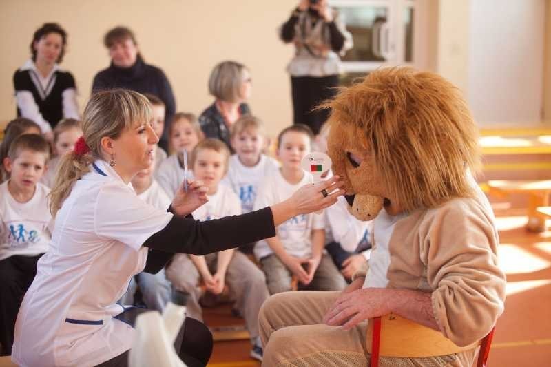 Lew przebada wzrok dzieci z Bielska-Białej