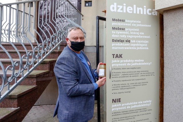 JadłoDzielnica w Pieckach Migowie - tu możesz zostawić jedzenie dla potrzebujących