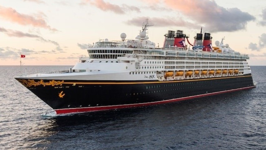 Pasażerski statek Disneya zacumuje gdyńskim porcie