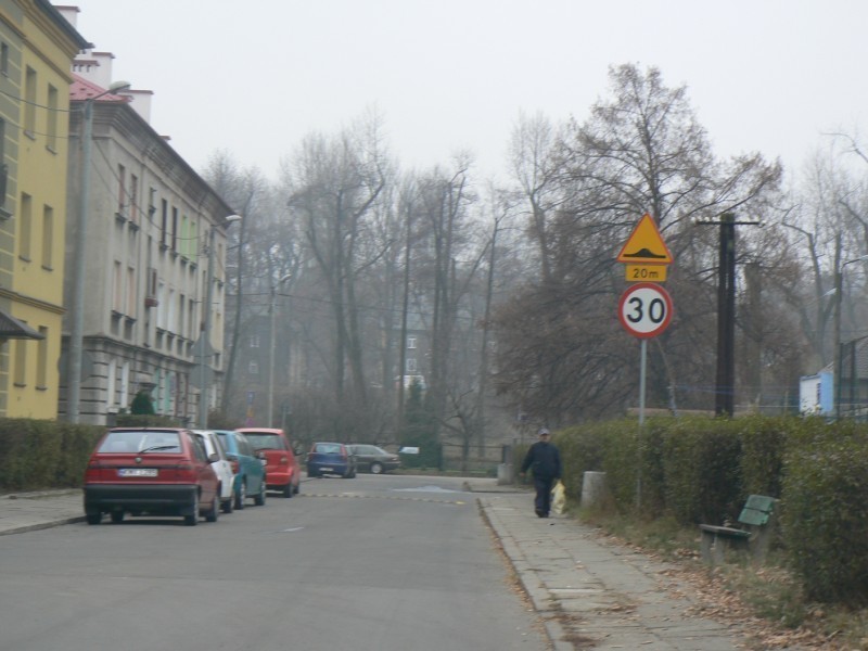 Jaworzno-Szczakowa: Odnowiono stary przystanek przy stacji PKP [ZDJĘCIA]