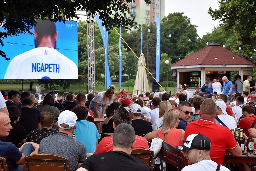 EURO 2020. Na pilskiej Wyspie kibice wspólnie obejrzeli mecz Polska - Szwecja. Zobaczcie zdjęcia 