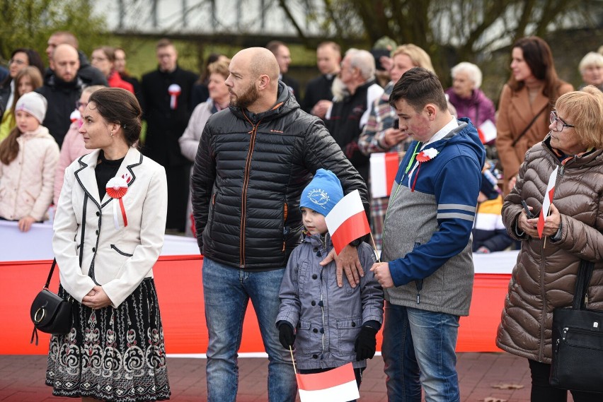 Święto Niepodległości 2022 w Przemyślu. Mieszkańcy zebrali się pod pomnikiem Orląt Przemyskich [ZDJĘCIA]