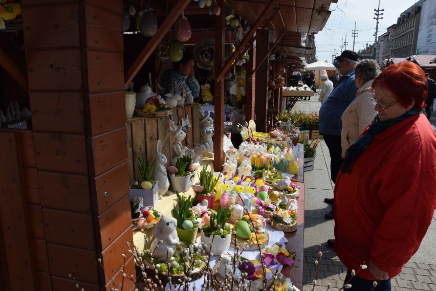 Jarmark Wielkanocny 2019 na rynku w Katowicach otwarty