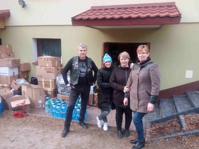 Sieradzkie morsy i motocykliści przekazali na granicy dary dla walczącego Charkowa