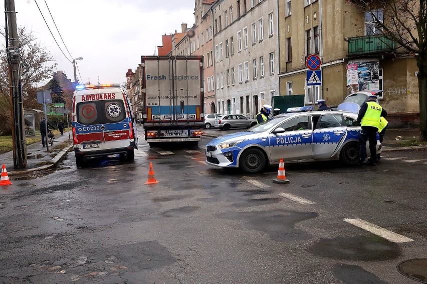 Śmiertelne potracenie na ulicy Senatorskiej w Legnicy, zobaczcie zdjęcia