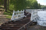 Trwają ostatnie prace związane z budową ponad 150-metrowej promenady nad jeziorem Jeleniem