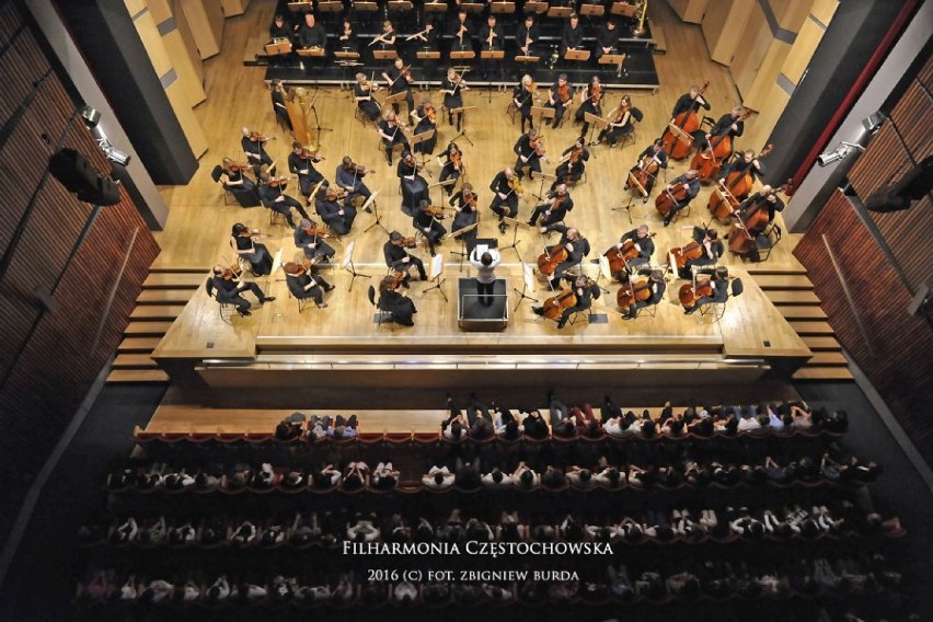 Filharmonia Częstochowska ma 75 lat. Początki to były koncerty przy węglowych piecykach sypiących iskry ZDJĘCIA