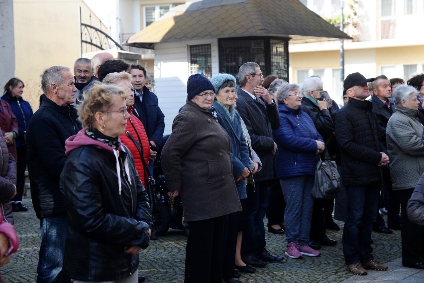 Krucjata różańcowa połączona z Marszem Życia przeszła ulicami Jasła [ZDJĘCIA]