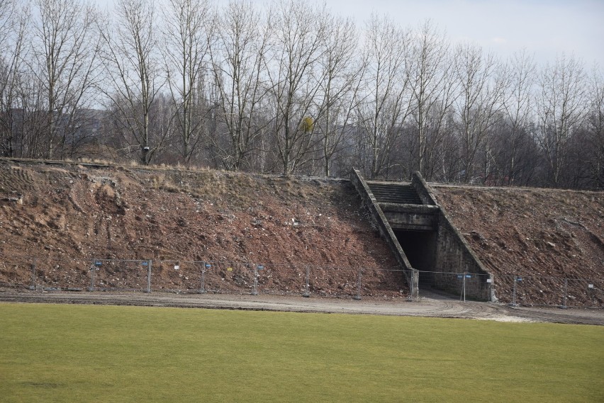 Stadion OSiR Skałka w Świętochłowicach.  Zobacz kolejne...