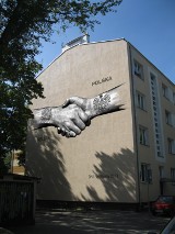 Belgijski mural w Warszawie. Obraz powstaje przy ul. Dunajeckiej 