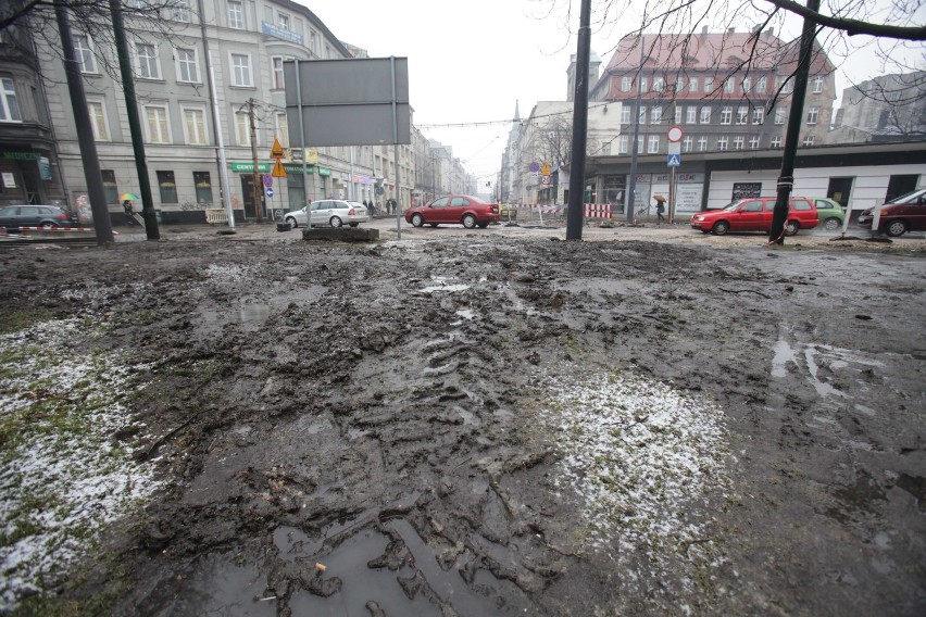 Przebudowa centrum Katowic - remont na placu Wolności