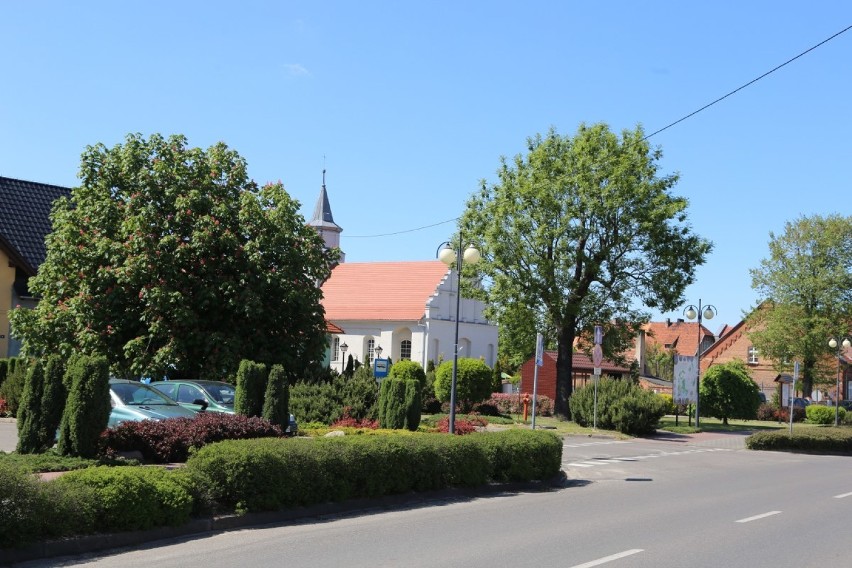 Gmina Przemęt choć słynie głównie z przepięknych jezior i lasów, ma też bardzo urokliwą stolicę .