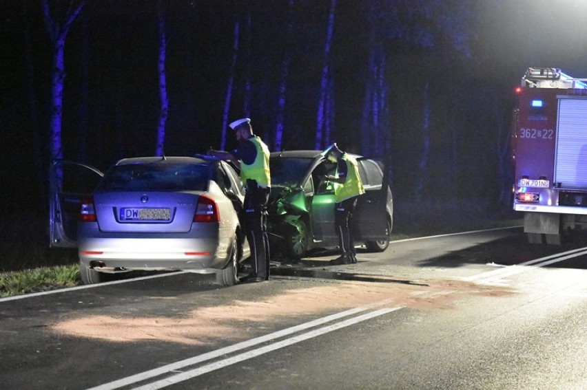 Wypadek na drodze Prochowice - Lubin, cztery osoby ranne! [ZDJĘCIA]