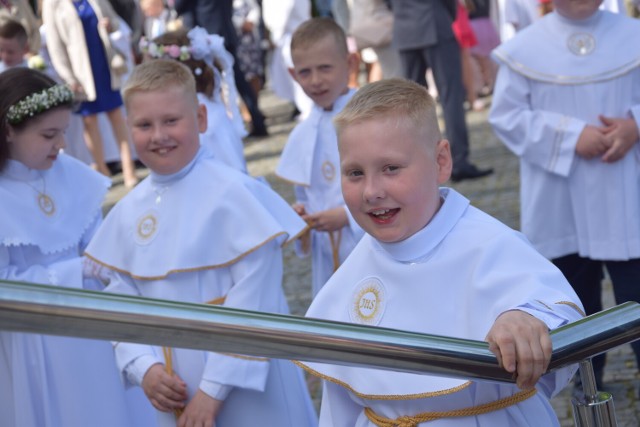W niedzielę 14 maja do sakramentu w Bazylice Mniejszej pw. Wniebowzięcia Najświętszej Maryi Panny w Zduńskiej Woli przystąpiły dwie grupy dzieci