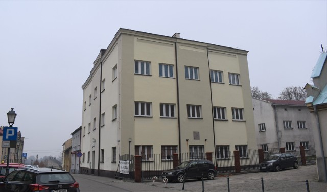 Kompleks budynków przy ul. Kościelnej w Oświęcimiu starostwo wystawiło "pod młotek"