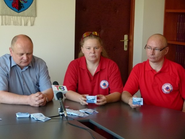 Anna Pudlak, Rafał Wasilewski i Szczepan Chrzęst na konferencji prezentowali karty ICE