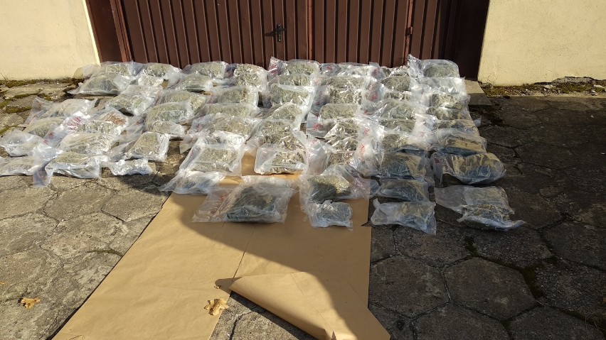 Małżeństwo z Kielc podejrzane o przemyt 30 kilogramów narkotyków z Hiszpanii jest w rękach policj!
