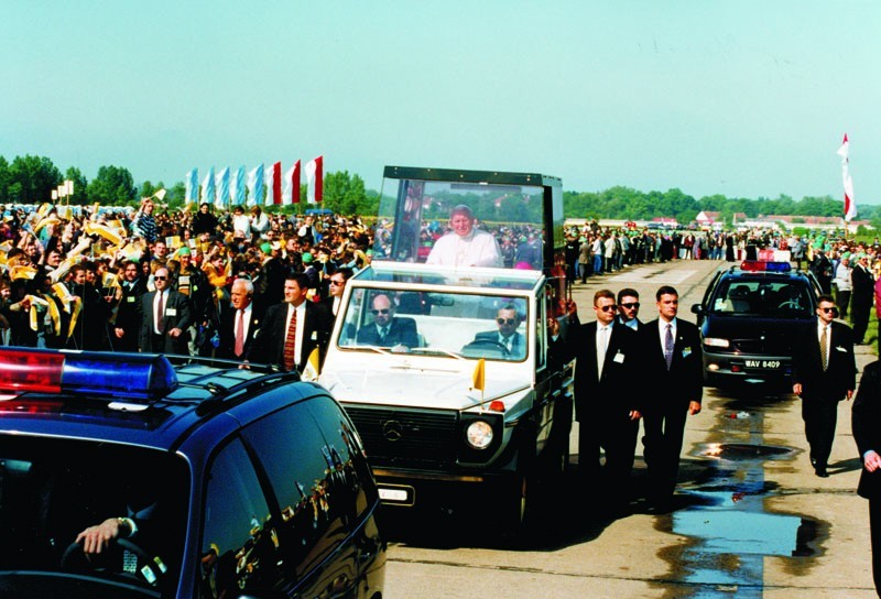 Wizyta Jana Pawła II w Legnicy (ZDJĘCIA)
