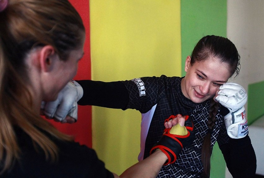 Gwiazda kobiecego MMA Karolina Kowalkiewicz zmierzy się z Brazylijką Kalindrą Farią