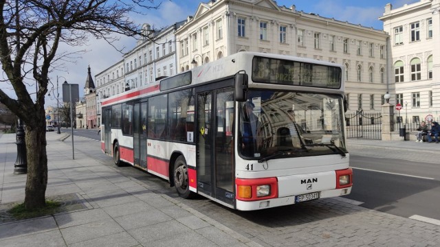 Nowy rozkład jazdy MZK w Piotrkowie wejdzie w życie 30 sierpnia 2020. Na slajdach mapki przebiegu linii nr 1, nr 5 i nr 9