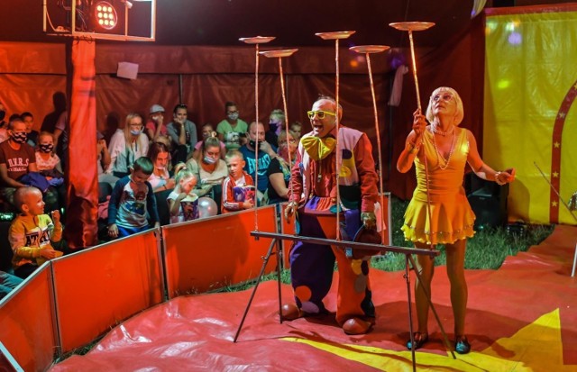 Czy wizyta w cyrku jest bezpieczna? Jak przestrzegany jest tam rygor sanitarny? - zastanawiają się bydgoszczanie.