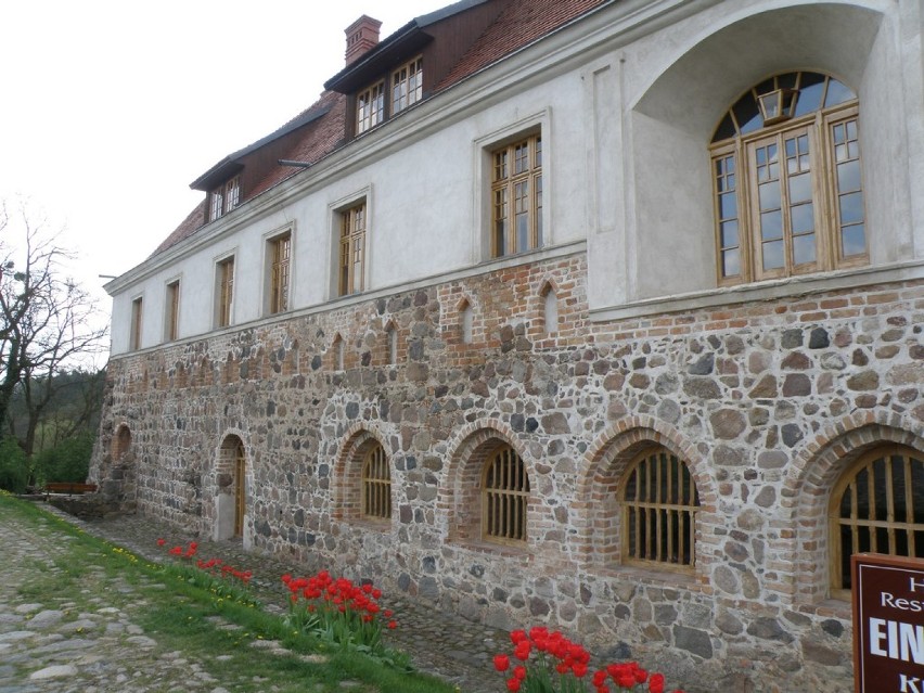 Później klasztor zostaje przekształcony w urząd elektora brandenburskiego.