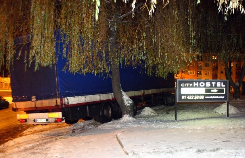 Wypadek TIRa w Szczecinie