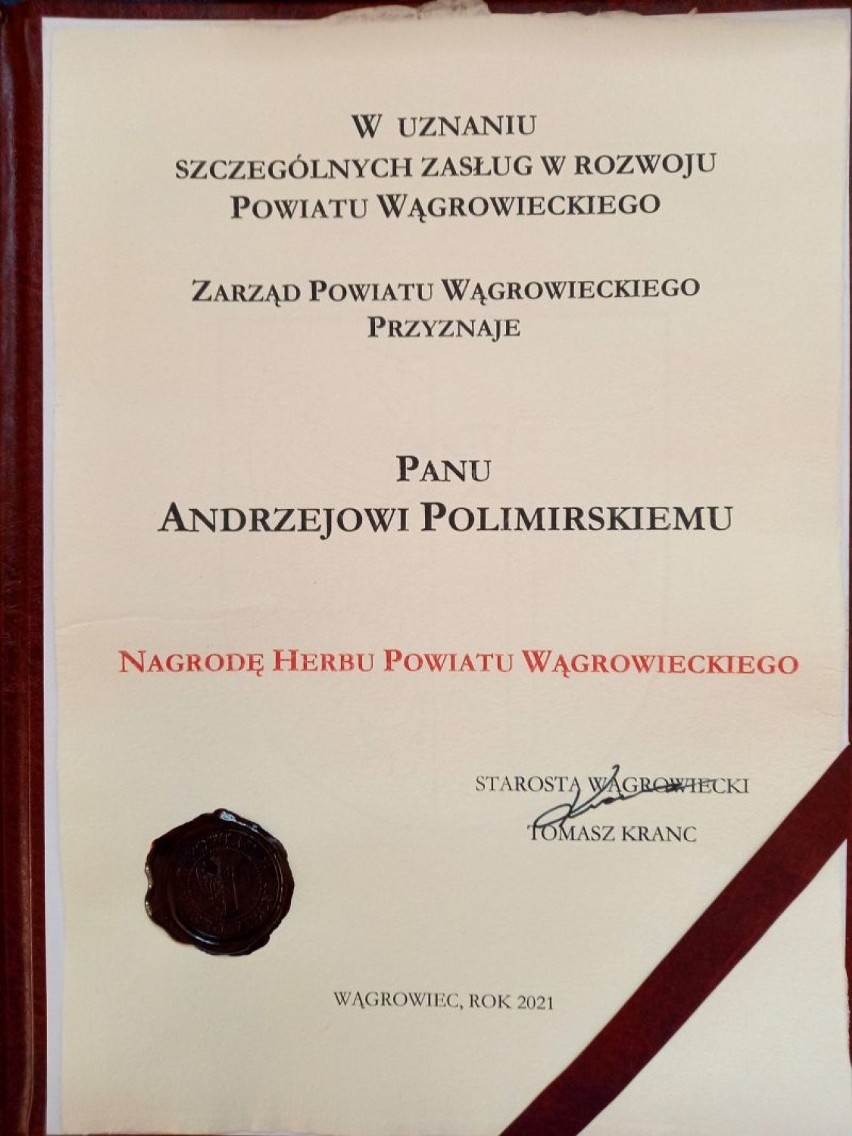 Andrzej Polimirski z Nagrodą Herbu Powiatu Wągrowieckiego. Od 50 lat leczy nasze zęby 
