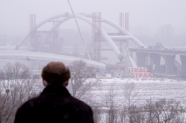 ZOBACZ TAKŻE:

Budowa mostu w Toruniu - zdjęcia cz.1

Toruń: Budowa nowego mostu - montaż łuków - zdjęcia cz.2

FILM z placu budowy nowego mostu w Toruniu 

Budowa nowego mostu w Toruniu - ZDJĘCIA