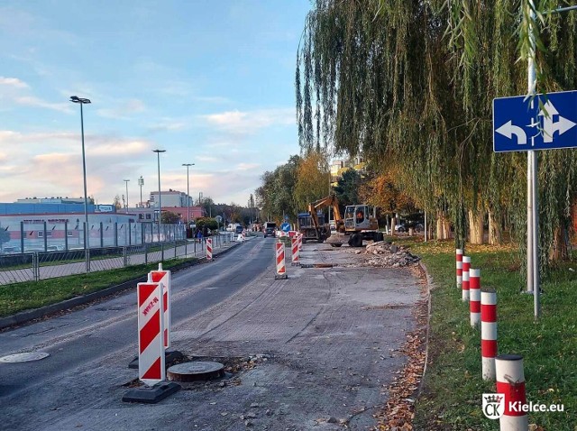 Obecnie na kieleckiej ulicy Massalskiego prace modernizacyjne prowadzone są na odcinku od alei Szajnowicza – Iwanowa do ulicy Kredowej.