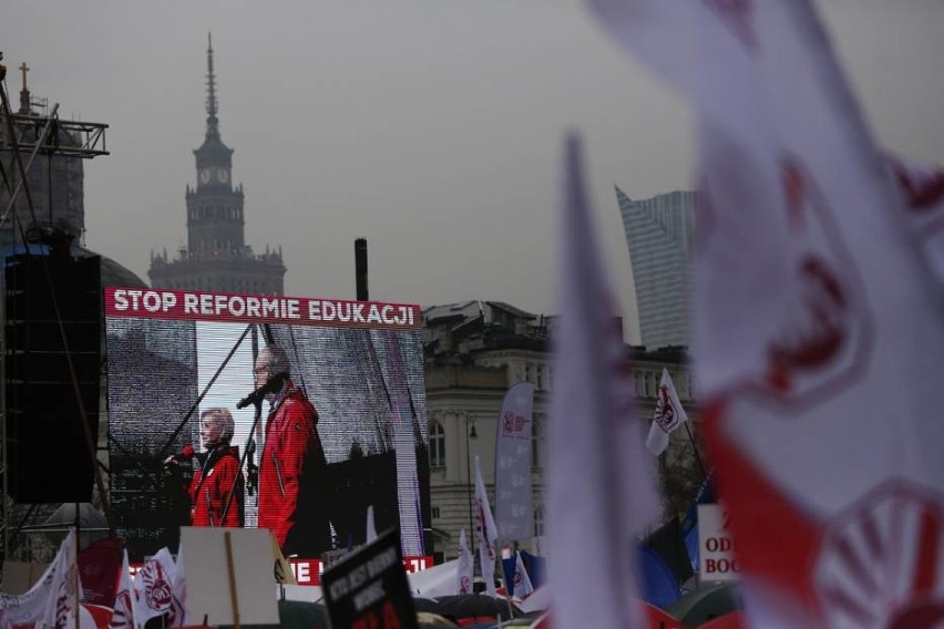 Zdjęcie z protestu 19 listopada 2016 w Warszawie.