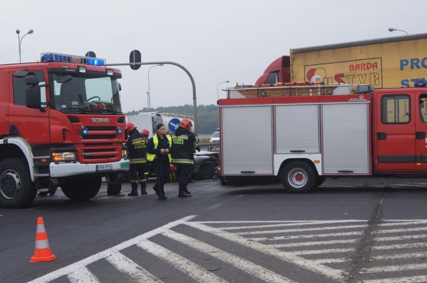 Radomsko: Poważny wypadek na skrzyżowaniu DK 1 i...