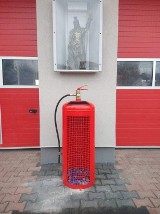 Oryginalny pomysł strażaków z Budzynia. Jedyna taka „gaśnica”