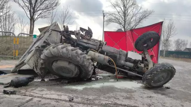 Tragiczny wypadek w powiecie lipnowskim. Nie żyje 61-letni mężczyzna przygnieciony przez maszynę rolniczą