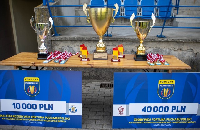 Tak prezentują się trofea, które funduje K-PZPN w rozgrywkach Pucharu Polski